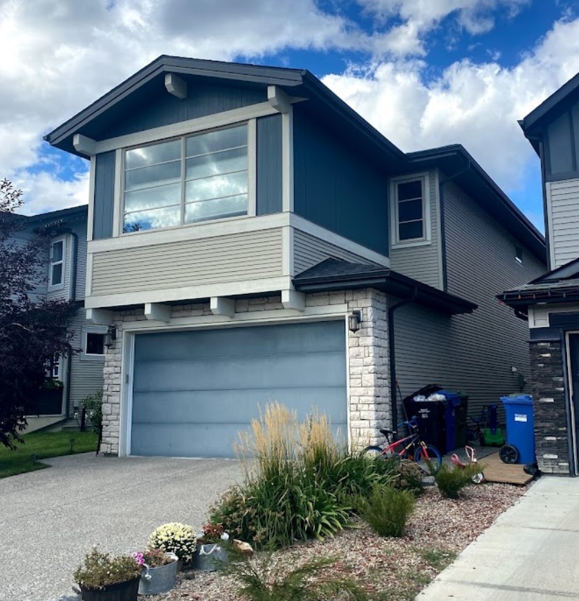 Vinyl siding installation by Better Calgary Exteriors